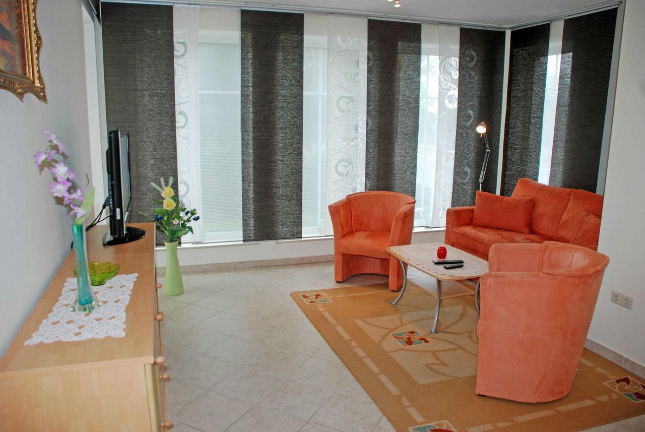 Ferienappartement Lisa Sellin  Екстер'єр фото